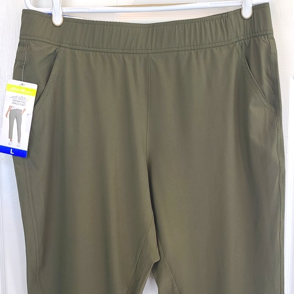 Eddie Bauer Olive Ankle Pants - Picture 5 of 14